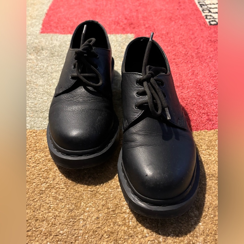 dr martens oxfords US 6